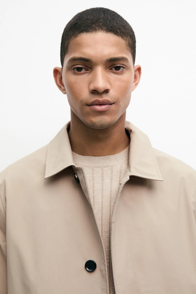 Lightweight long trench coat