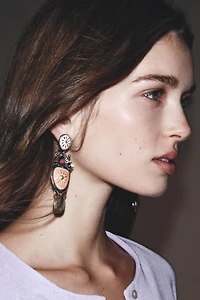 STONE FLOWER EARRINGS