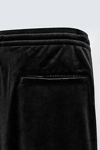 PANTALON COUPE DÉCONTRACTÉE EN VELOURS