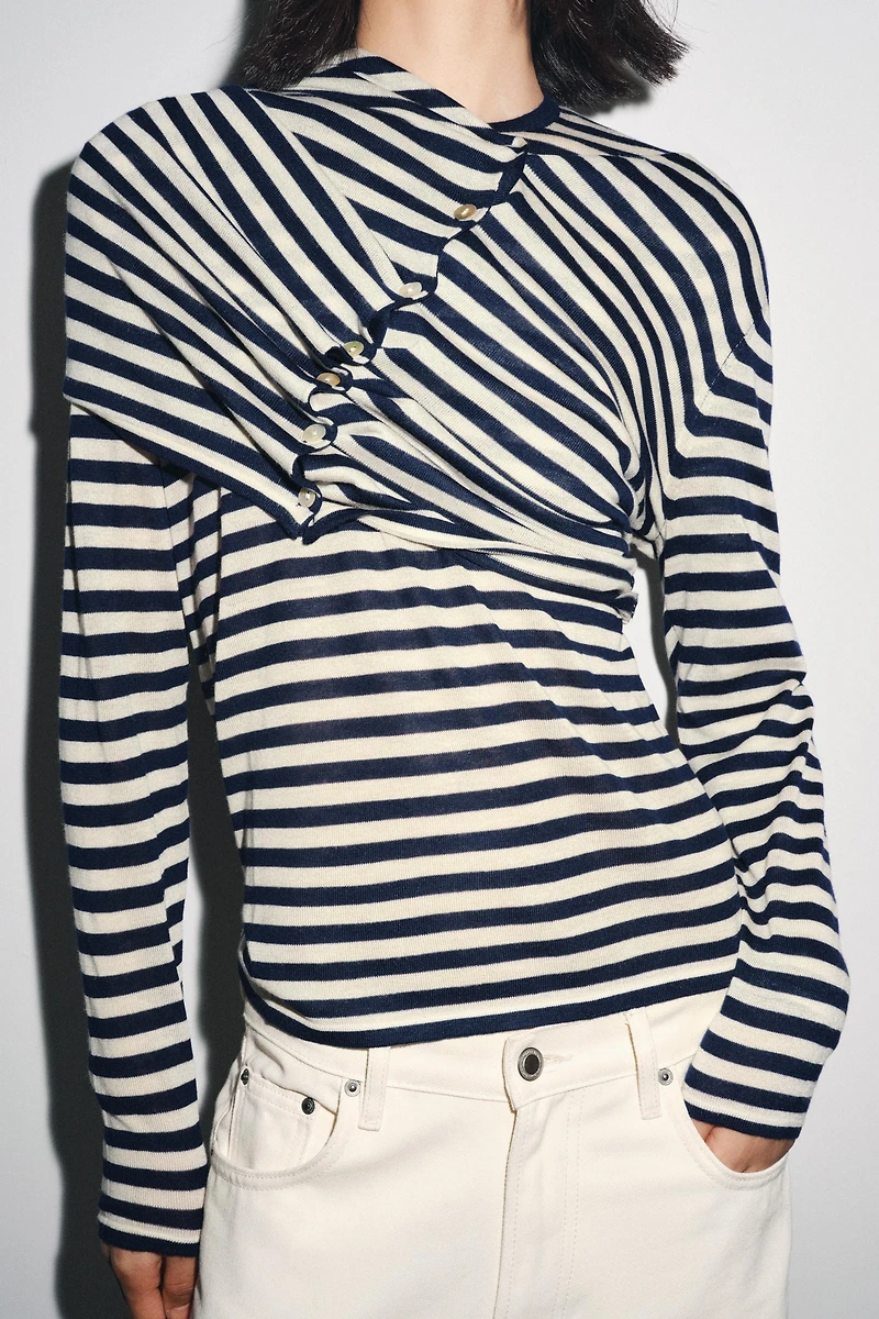 PULL EN MAILLE RAYÉE