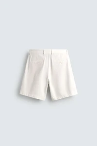 RELAXED FIT PLEATED SHORTS