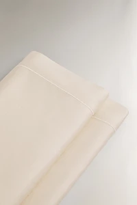 SATEEN FLAT SHEET WITH FESTOON DESIGN (300 THREAD COUNT)