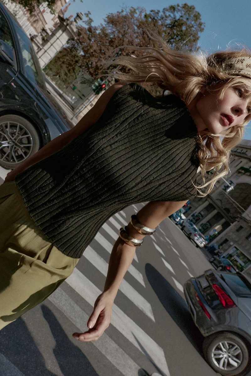 30% WOOL RIB TOP