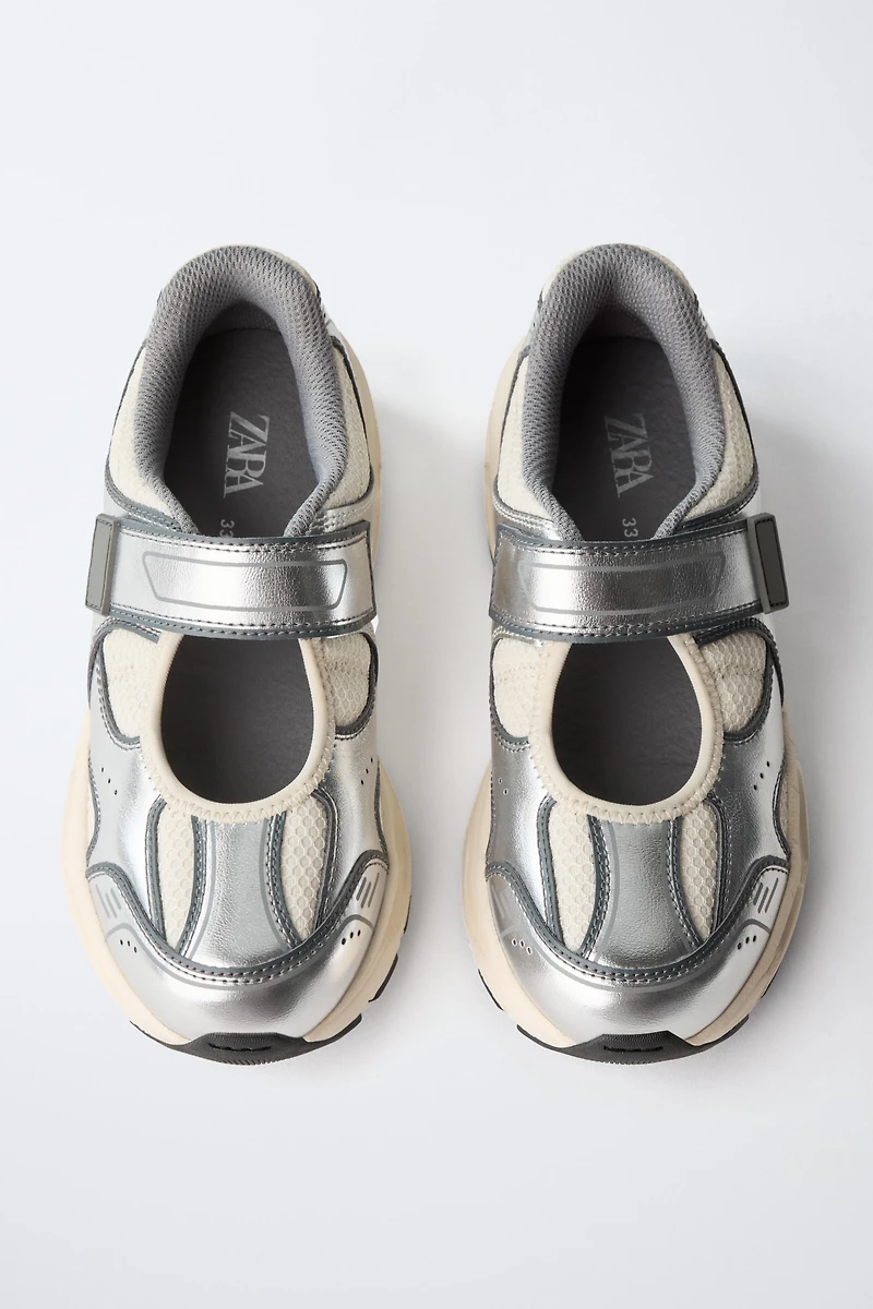 OPEN SNEAKERS