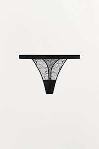 TANGA EN DENTELLE