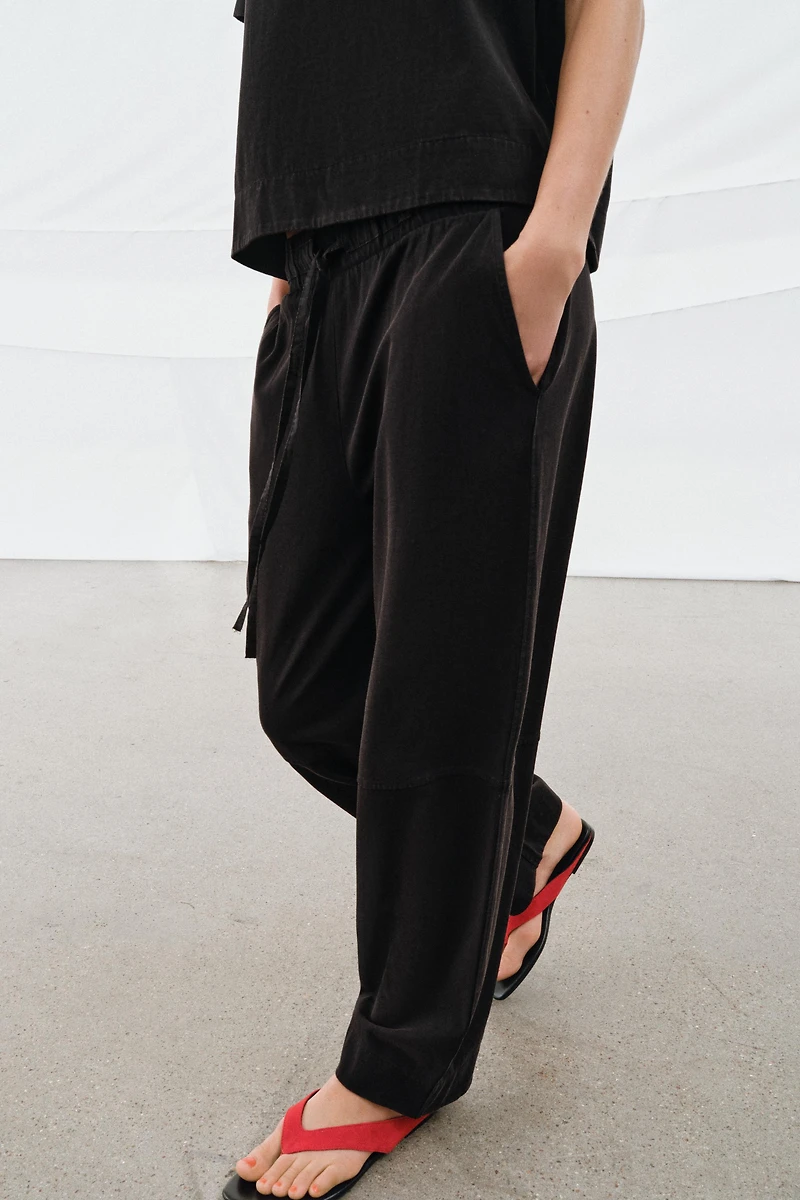 PANTALON EN COTON ÉPAIS À JAMBES LARGES