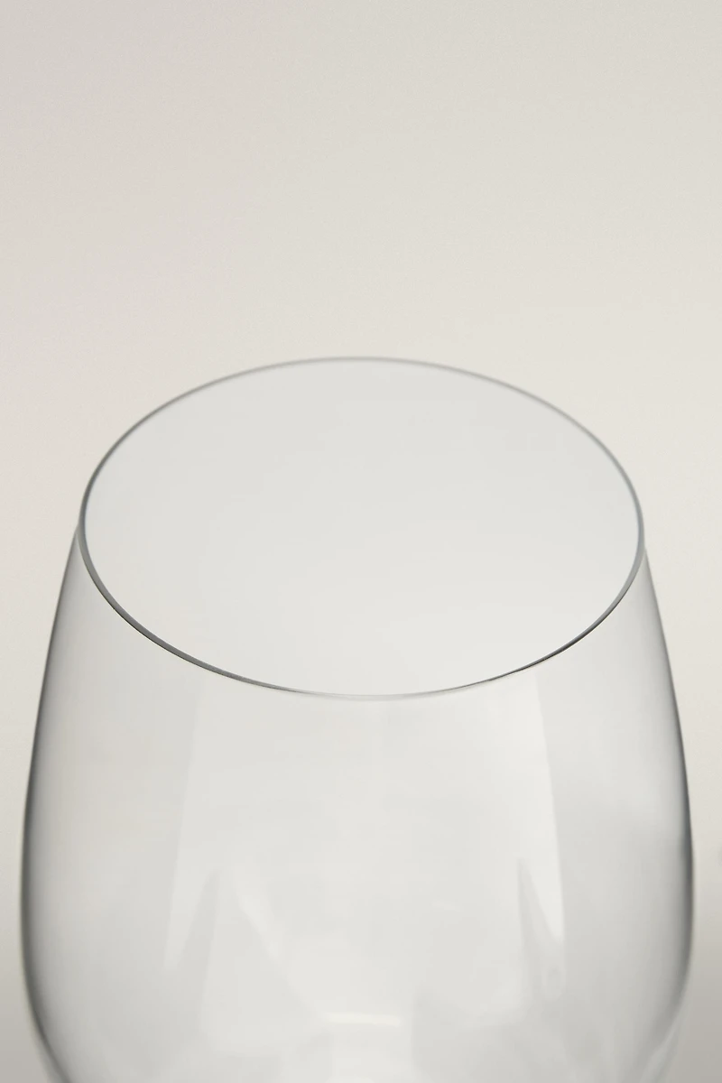 ULTRA LIGHTWEIGHT CRYSTALLINE TUMBLER