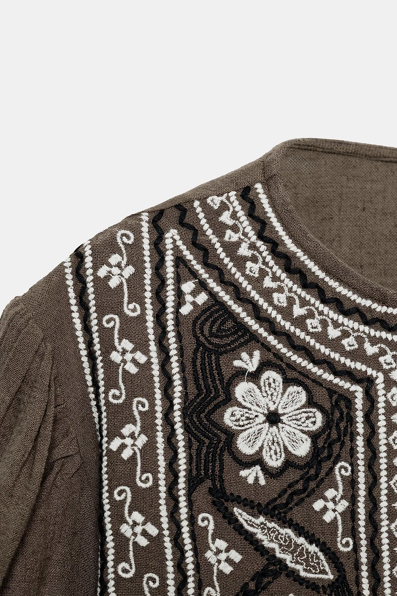 EMBROIDERED BIB BLOUSE