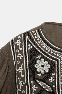 EMBROIDERED BIB BLOUSE
