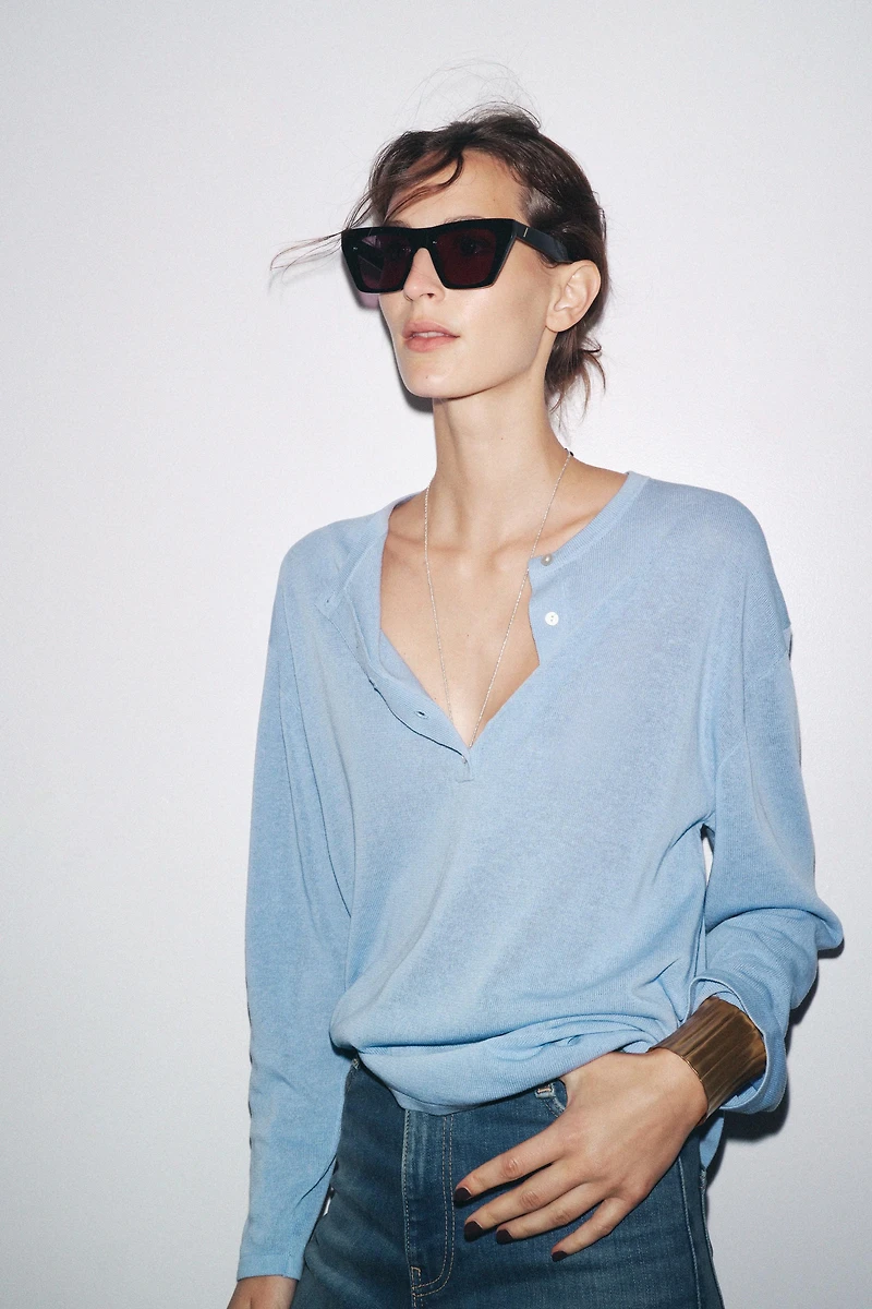 PULL OVERSIZE EN MAILLE UNIE