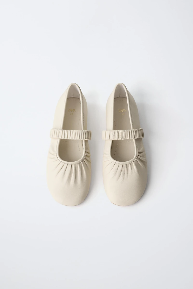 BALLERINES EN CUIR