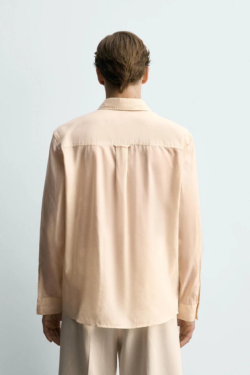 CHEMISE SEMI-TRANSPARENTE COUPE DÉCONTRACTÉE