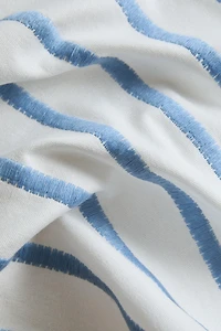 EMBROIDERED STRIPE TABLE RUNNER