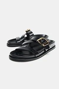 FLAT BUCKLE SANDALS