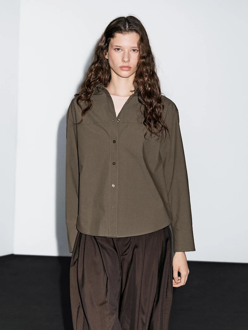 100% cotton shirt with seam detail