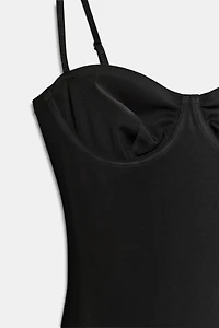ROBE DÉCOLLETÉ EN CŒUR