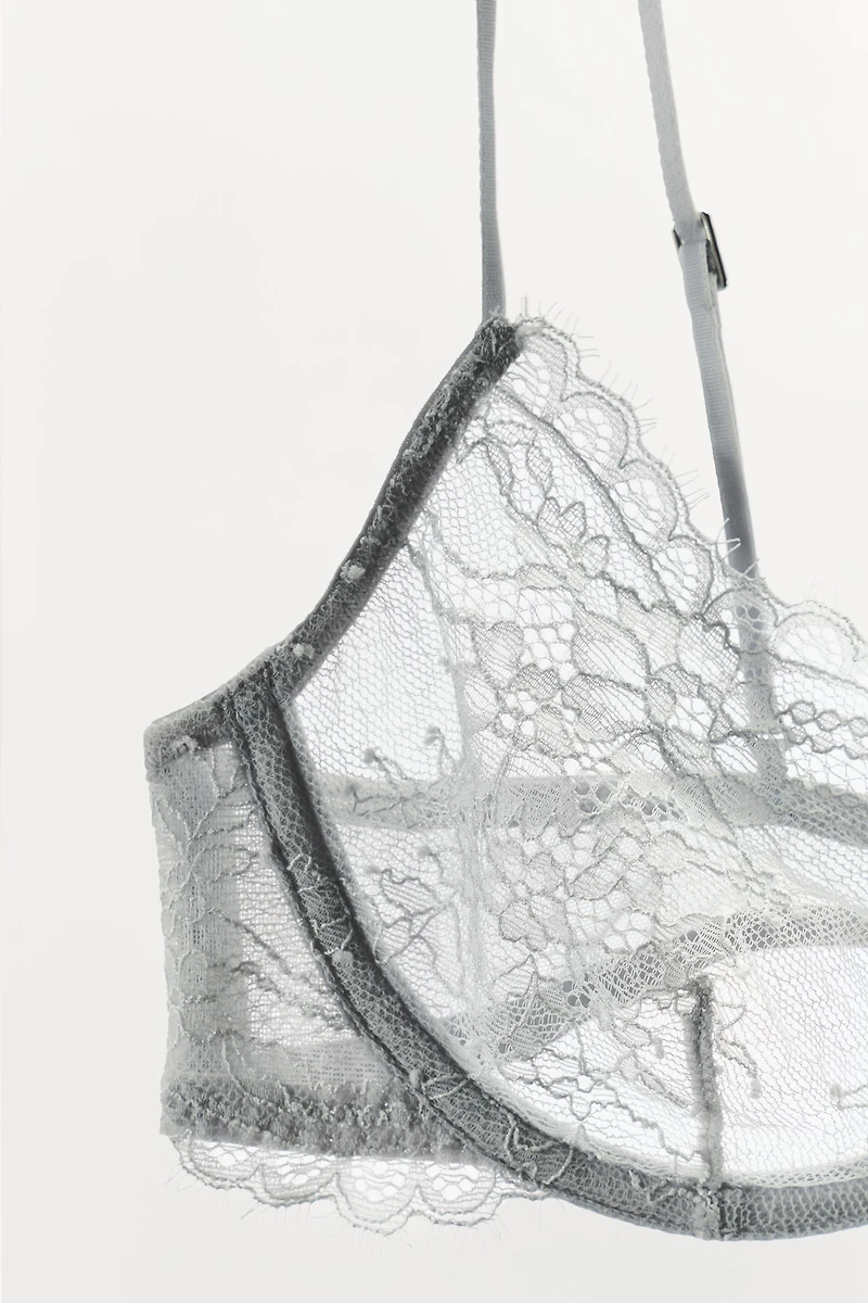 LACE UNDERWIRE BRA