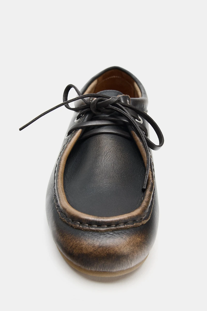 LEATHER BOAT SHOES