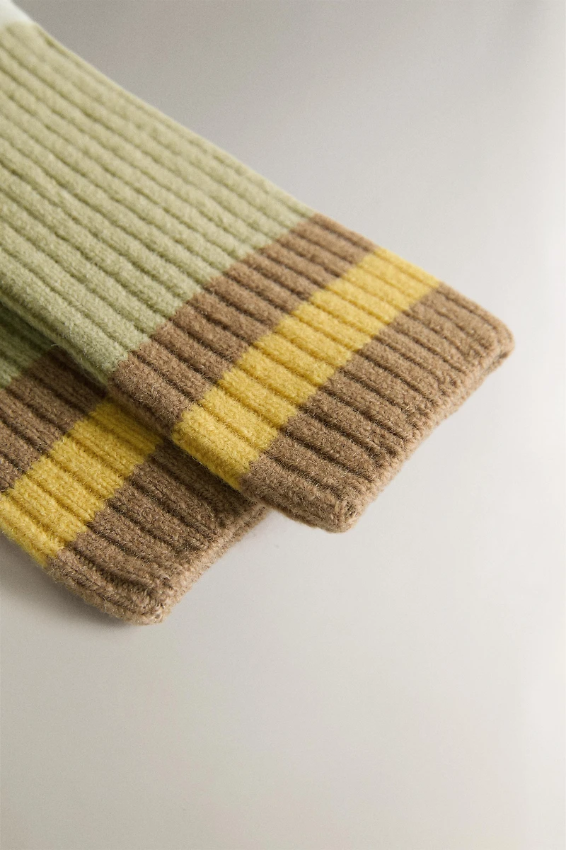 CHAUSSETTES EN LAINE RAYÉES