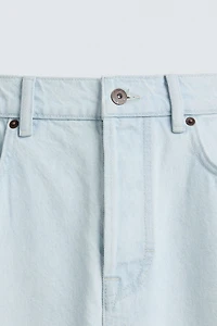 STRAIGHT FIT JEANS