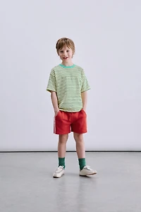 CONTRAST STRIPE T-SHIRT