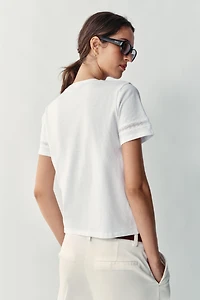 T-SHIRT À MANCHES COURTES AVEC PASSEMENTERIE