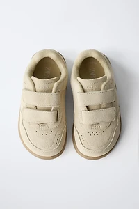 STRAPPY LEATHER BAREFOOT SNEAKERS
