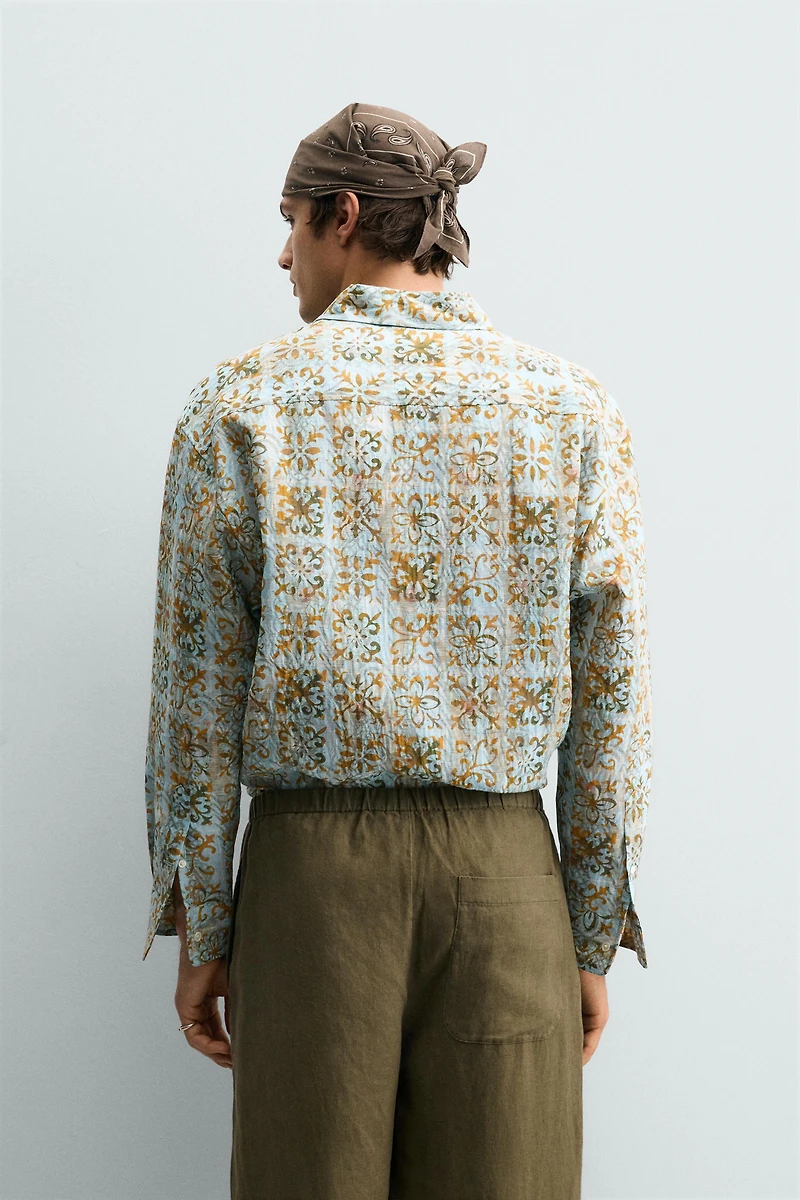 RELAXED FIT GEOMETRIC PRINT SHIRT