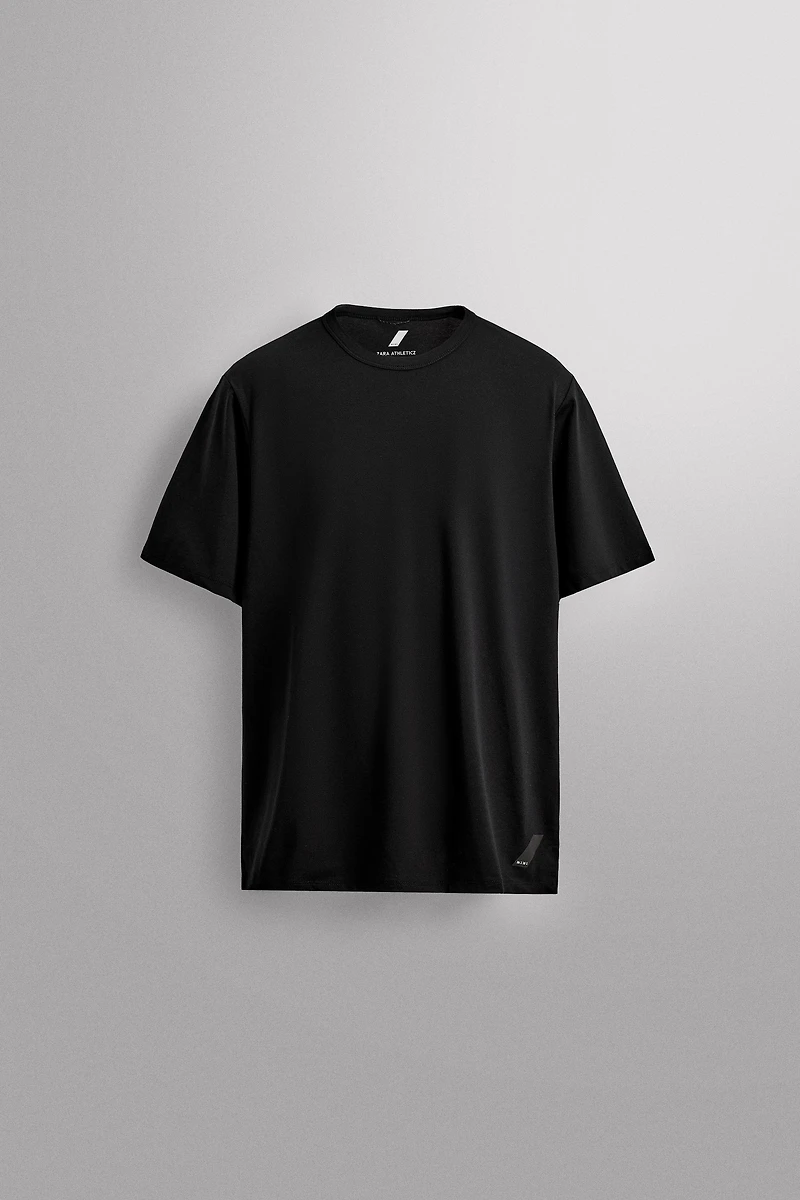 RELAXED TRAINING T-SHIRT