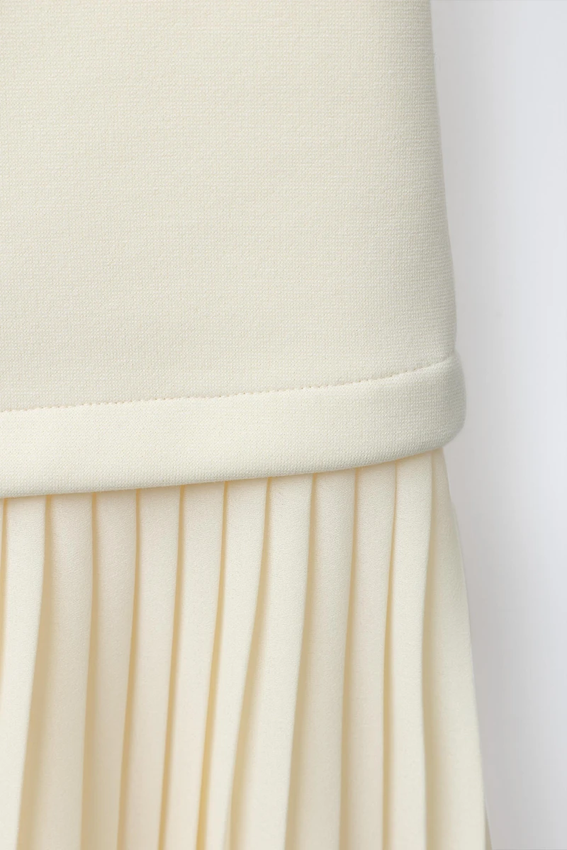 PLEATED MIDI SKIRT