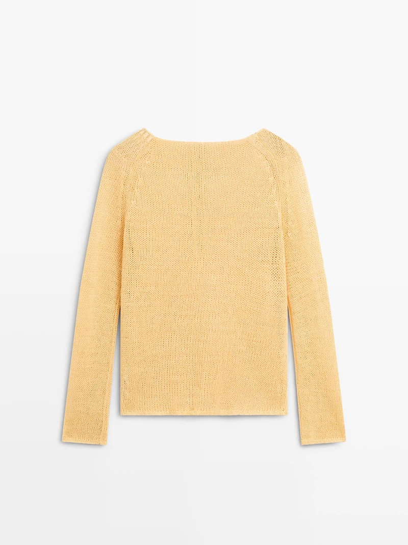 100% linen knit sweater with collar detail