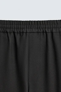 RELAXED FIT TEXTURED PANTS