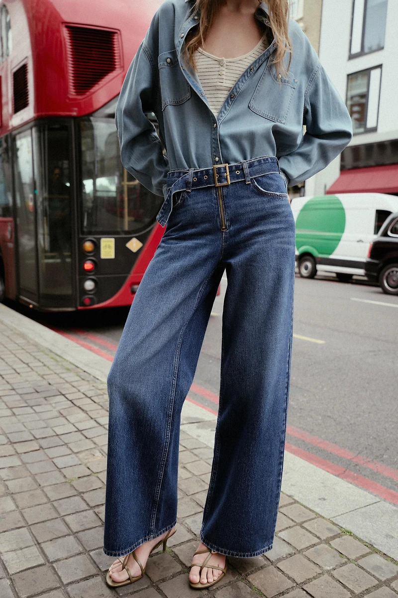 MID-RISE BELTED WIDE LEG JEANS