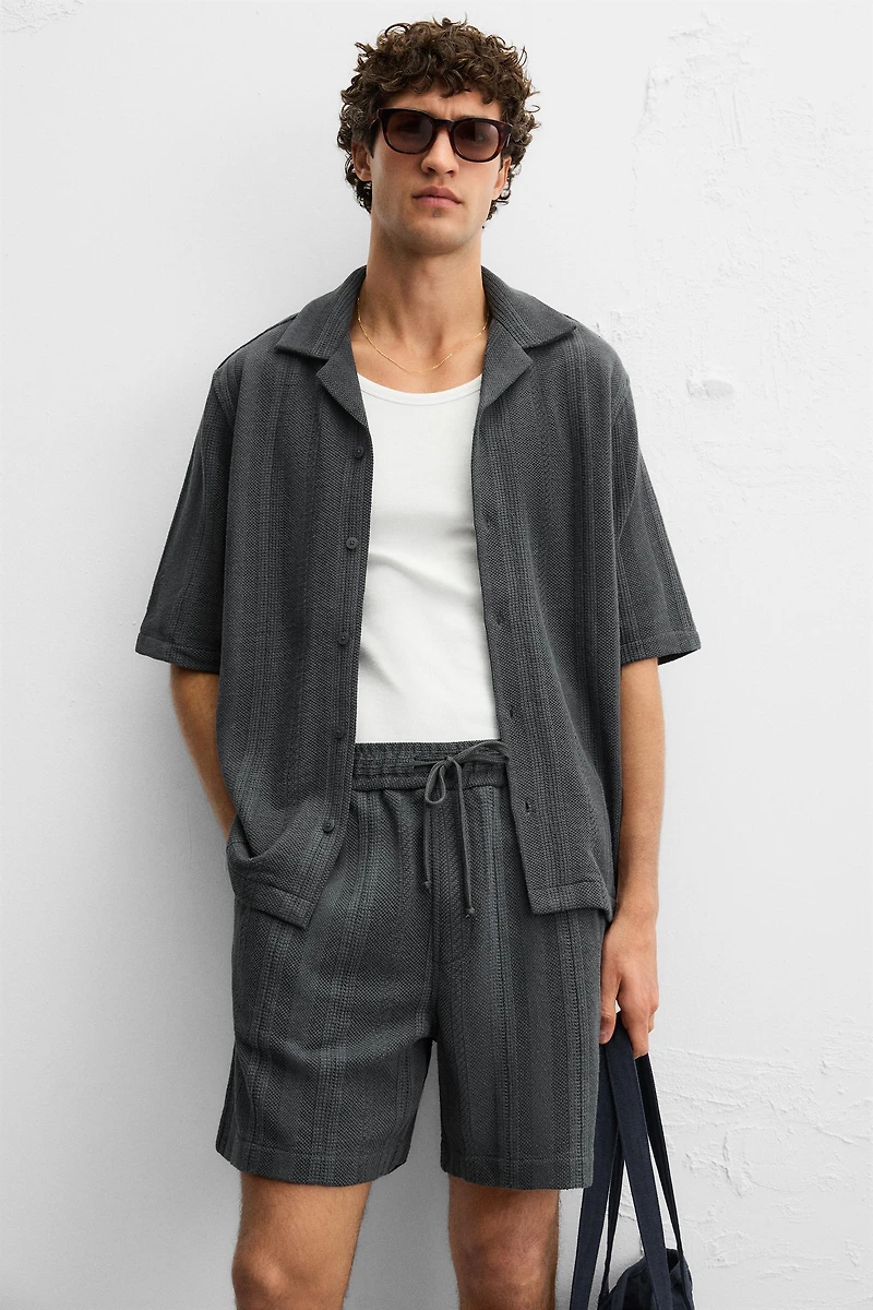 TEXTURED RELAXED FIT SHIRT