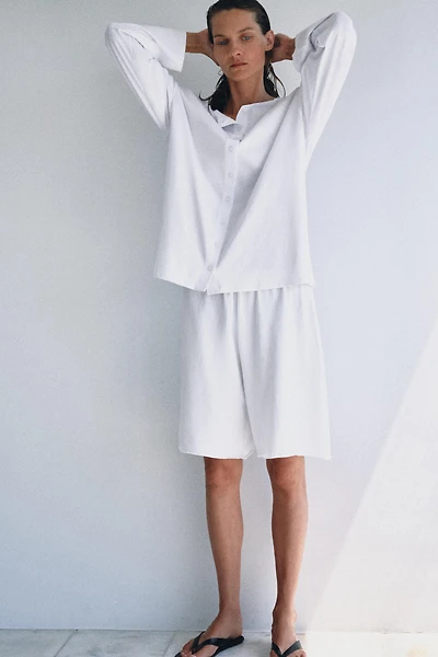 BUTTON-UP T-SHIRT