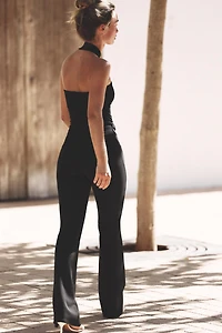 CONTOURING STRETCH FLARE PANTS