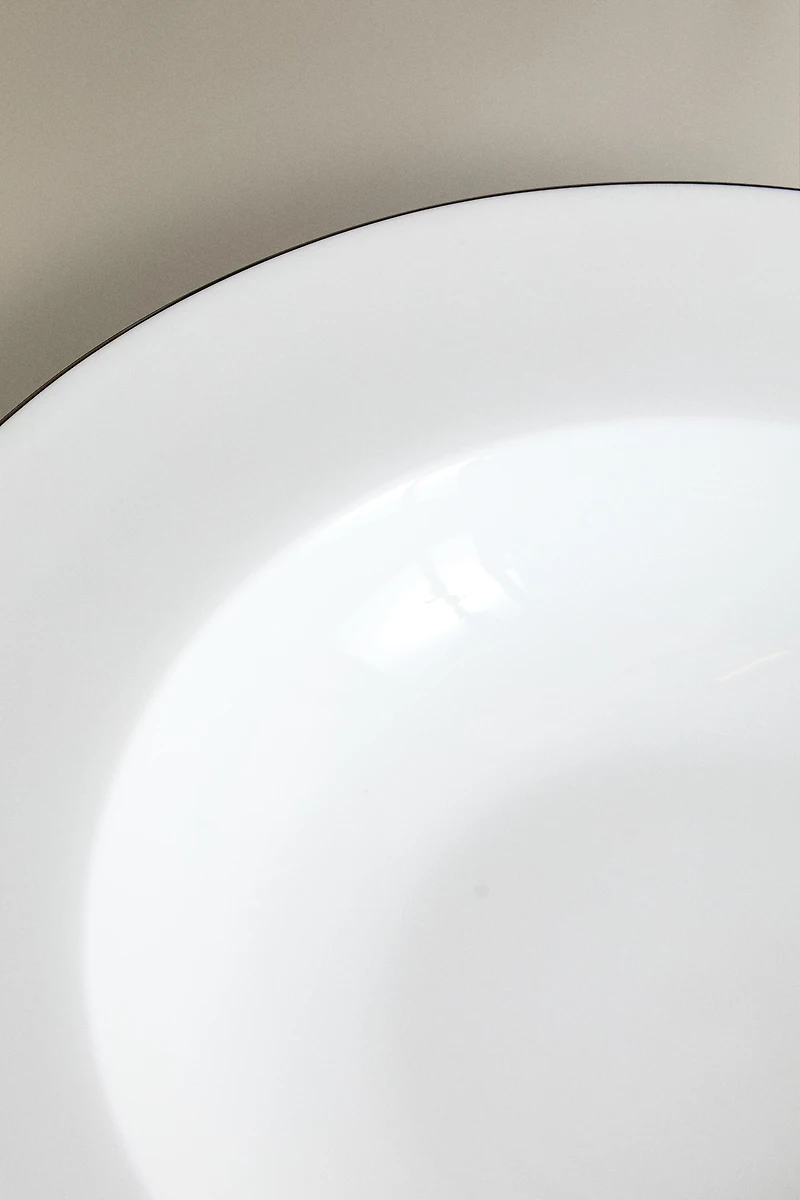 BONE CHINA SOUP PLATE WITH BLACK RIM