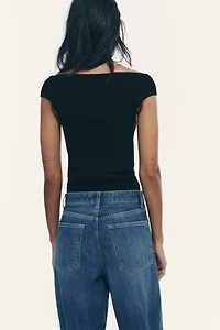 PLAIN KNIT BOAT NECK TOP