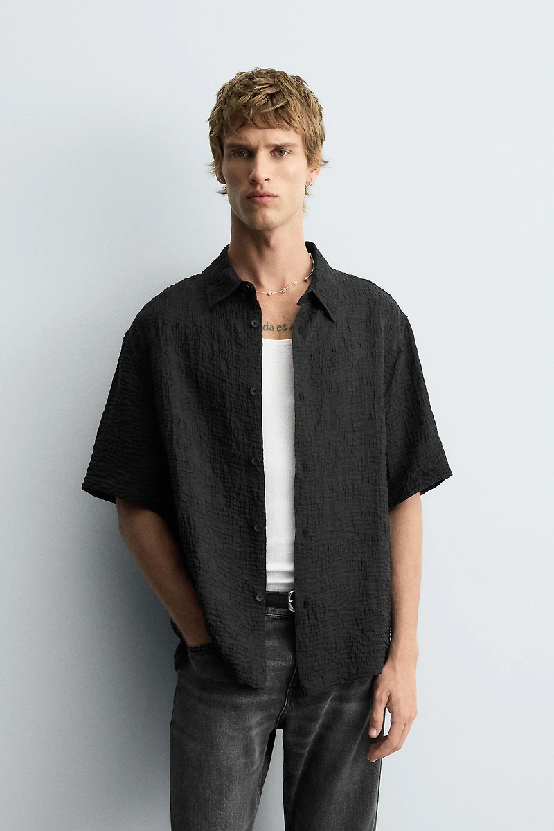 FLOWY TEXTURED SHIRT