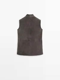 Veste sans manches en cuir à l'aspect velours