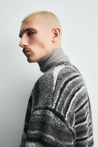 STRIPED JACQUARD CARDIGAN