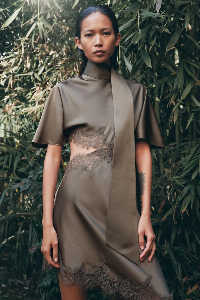 Zara EMBROIDERED DRESS ZW COLLECTION at Mall of America in Bloomington, MN Zara EMBROIDERED DRESS ZW COLLECTION at Mall of America in Bloomington, MN