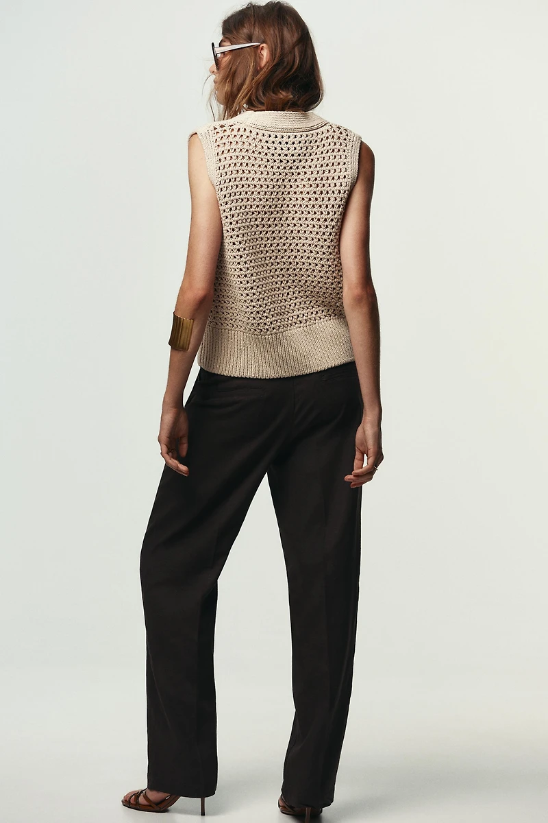 OPEN KNIT VEST