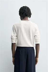BUTTON NECK T-SHIRT