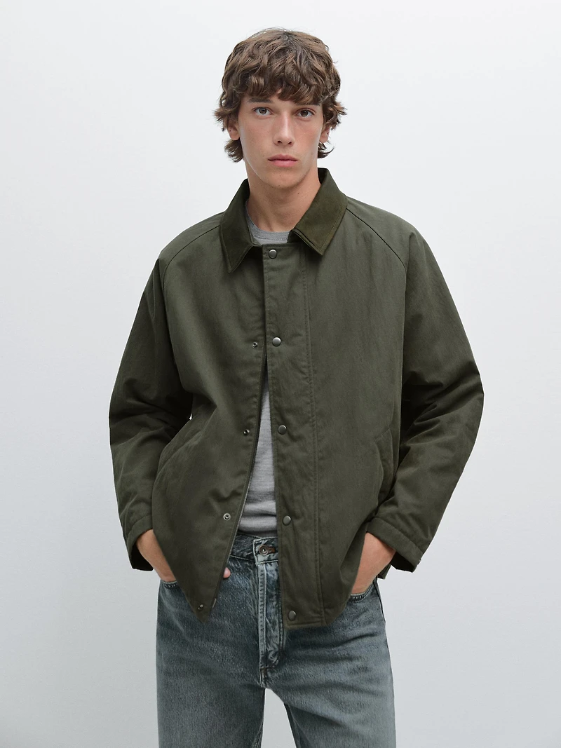 Jacket with leather collar detail
