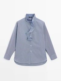 Shirt with ruffled collar detail