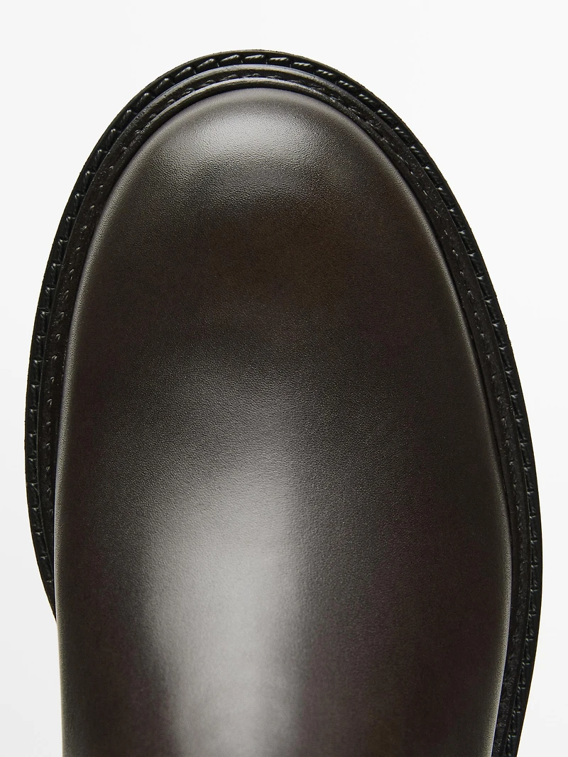 Leather Chelsea boots