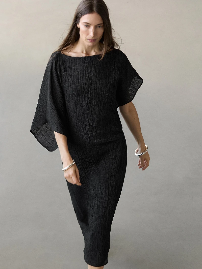 Linen midi dress with asymmetric sleeves