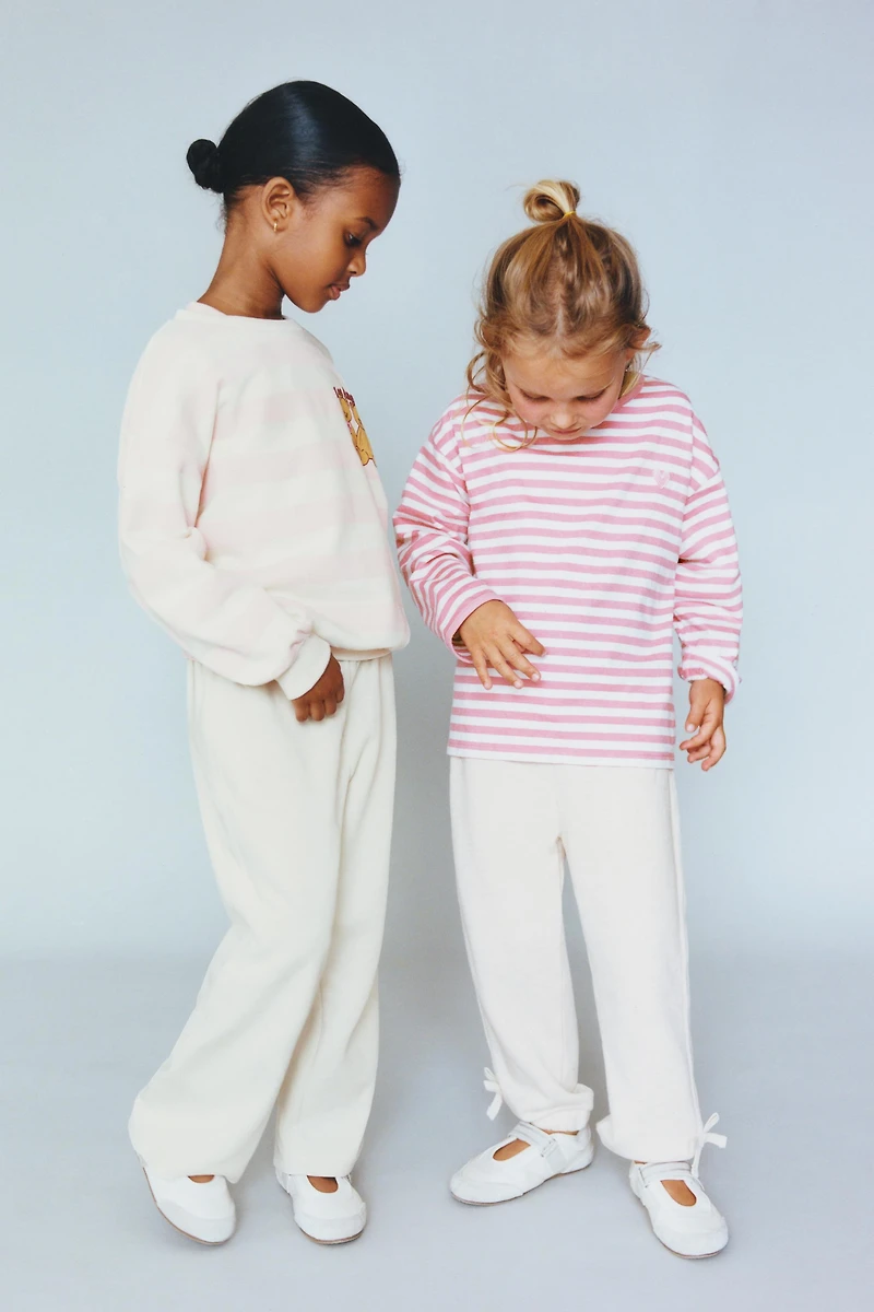 STRIPED TEDDY BEAR SWEATSHIRT