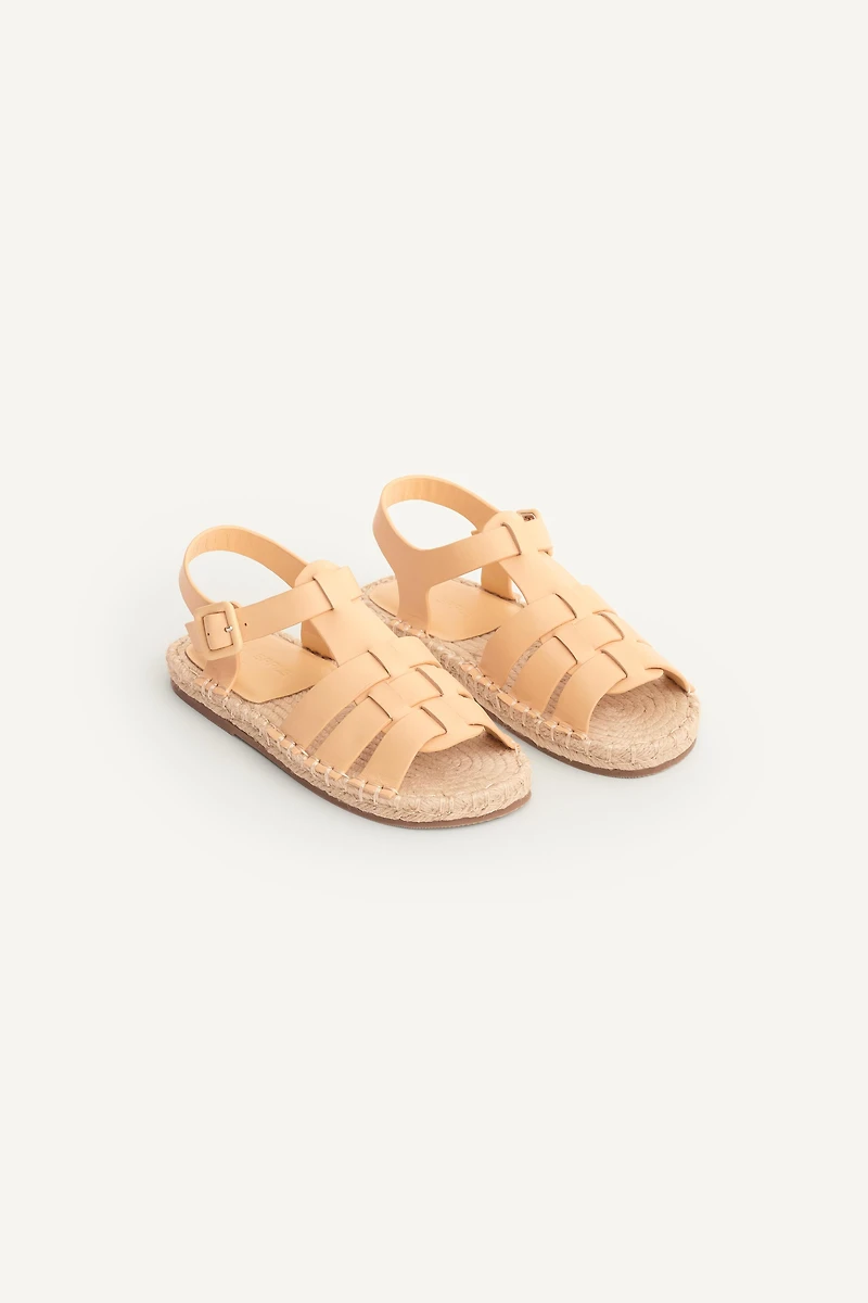 SANDALES EN CUIR